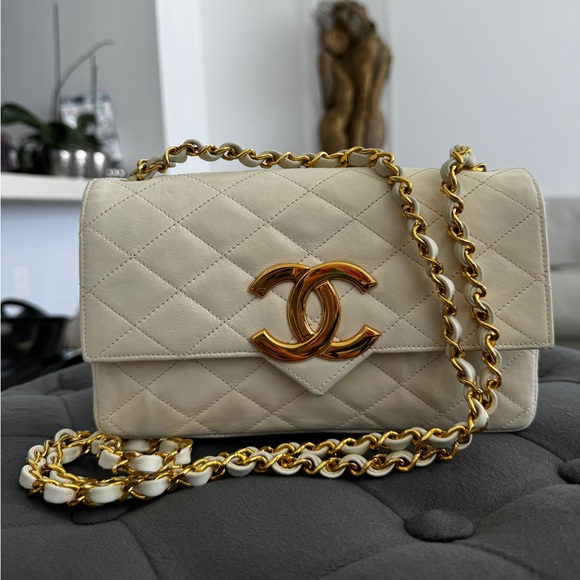 ❗️SALE❗️LOT 1288 24K gold plated chanel vintage mini flap with XL CC - Picture 10 of 14